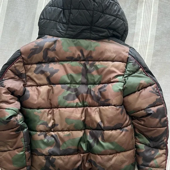 Nike Jordan Camouflage Puffer Jacket - Picture 4 of 5